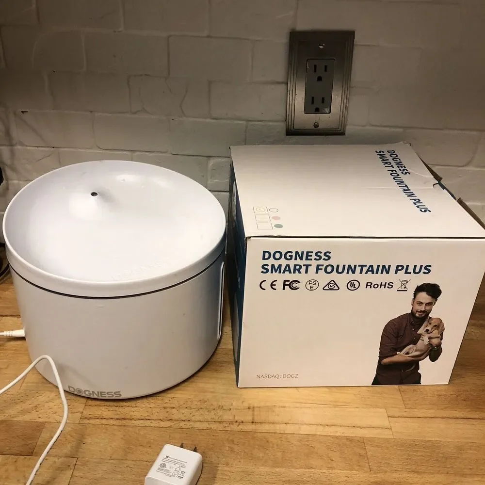 Dogness Pet Smart Water Fountain PLUS (LARGE PETS) White Auto Shuts Off 3.2 L